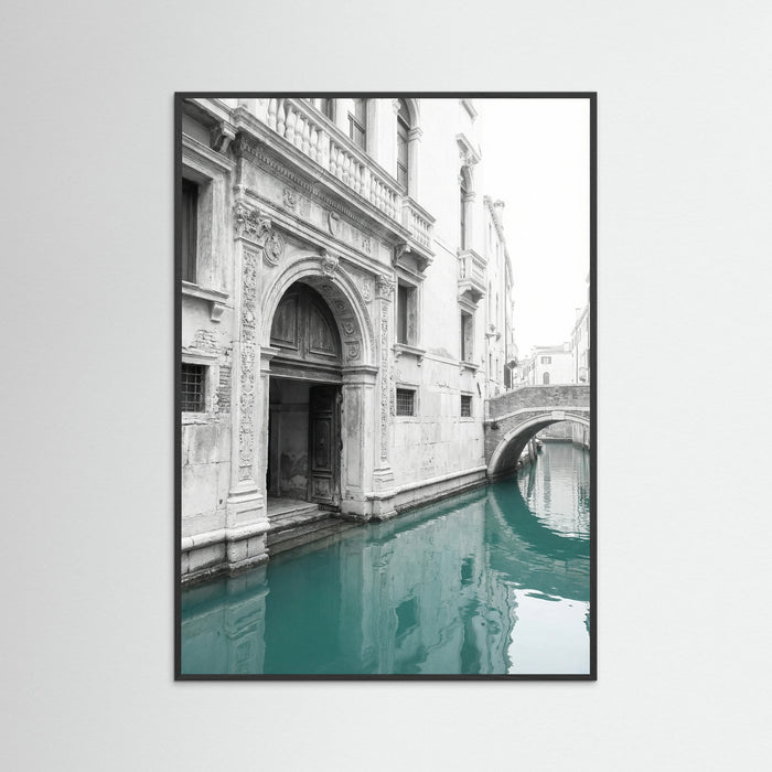 Black Wood Venetian Serenity