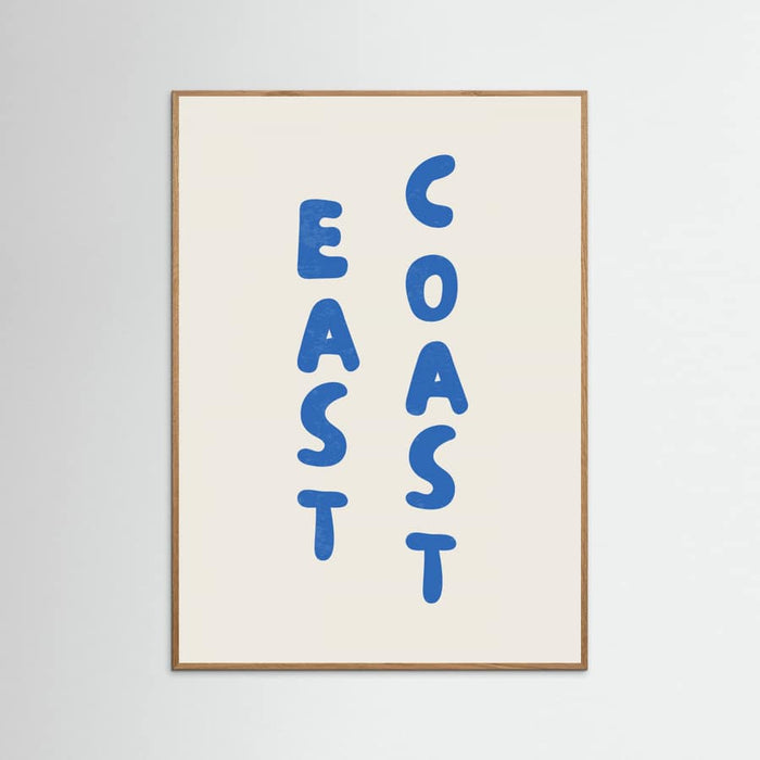 East Coast Vertical Text Bold Blue Poster – Poster und Kunstdruck