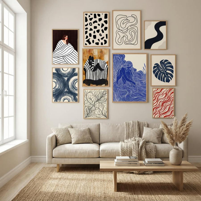The Woman With Black and White Stripes Poster – Poster und Kunstdruck