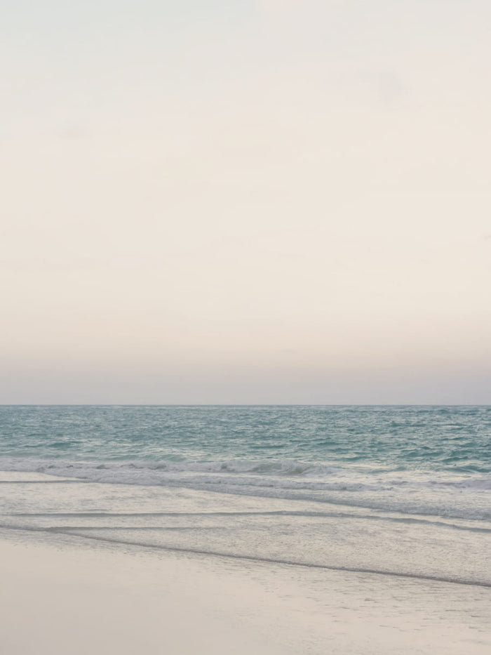 Warm Serene Beach Landscape Clear Sky Poster – plakat og kunsttryk