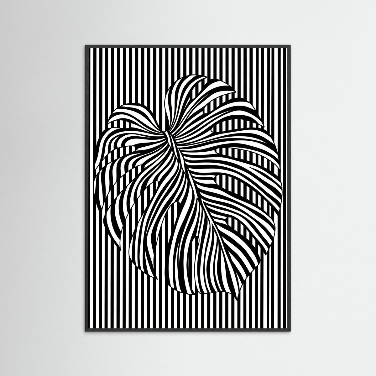 Black Wood Contrast Embrace