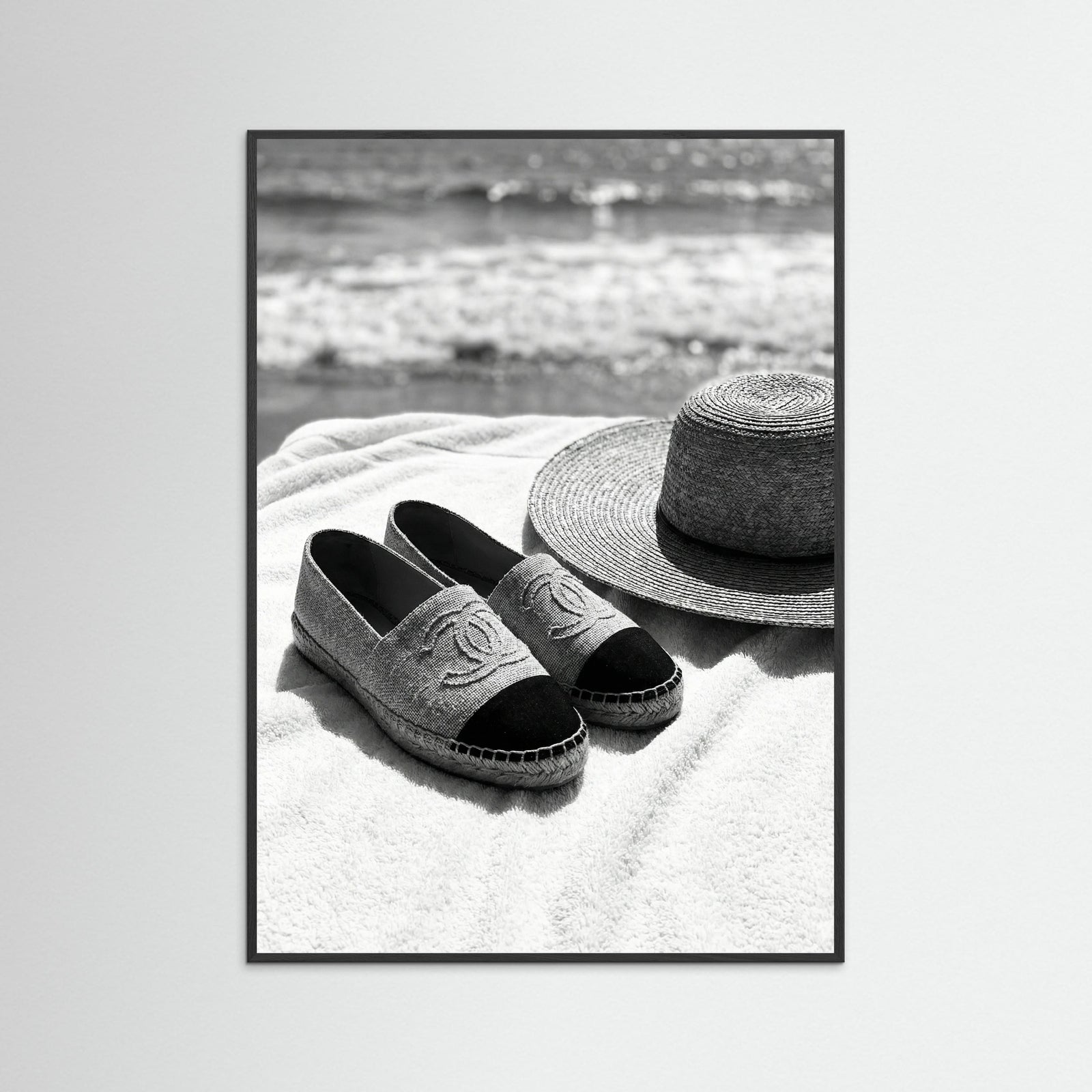 Black Wood Ocean Style