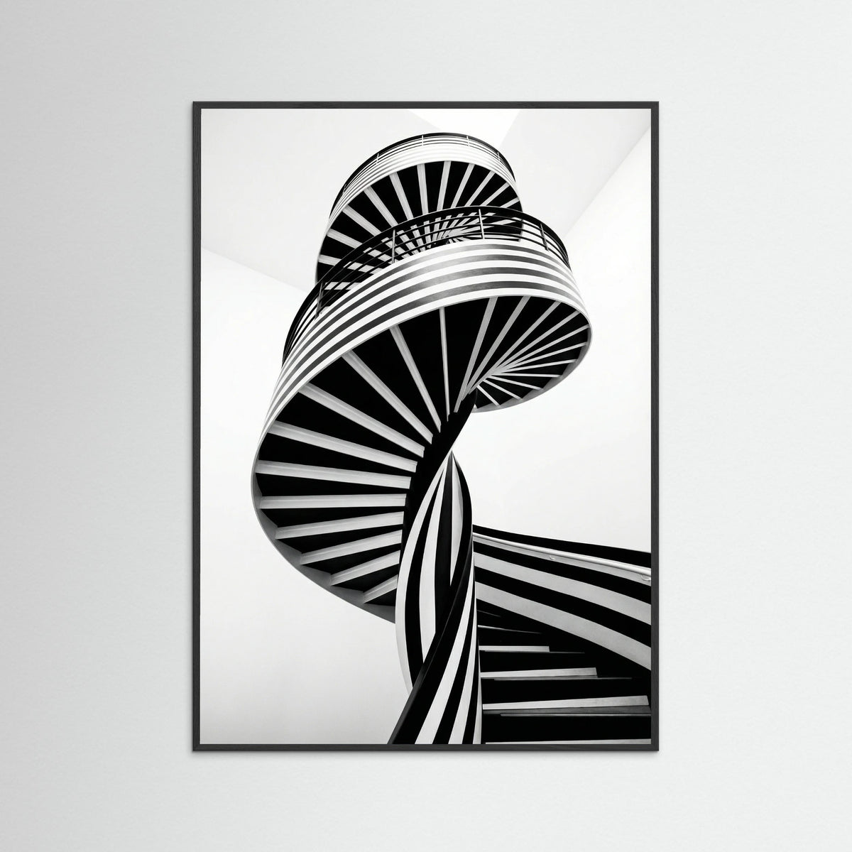 Black Wood Rhythmic Stripes