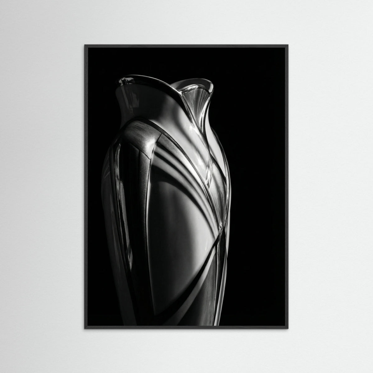 Black Wood Shadowed Glamour