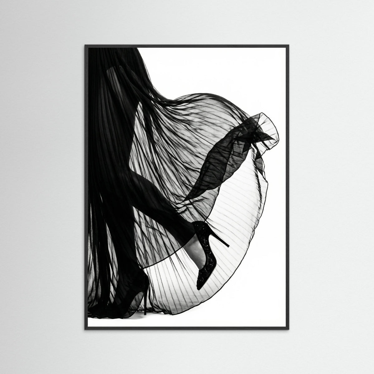 Black Wood Veiled Elegance