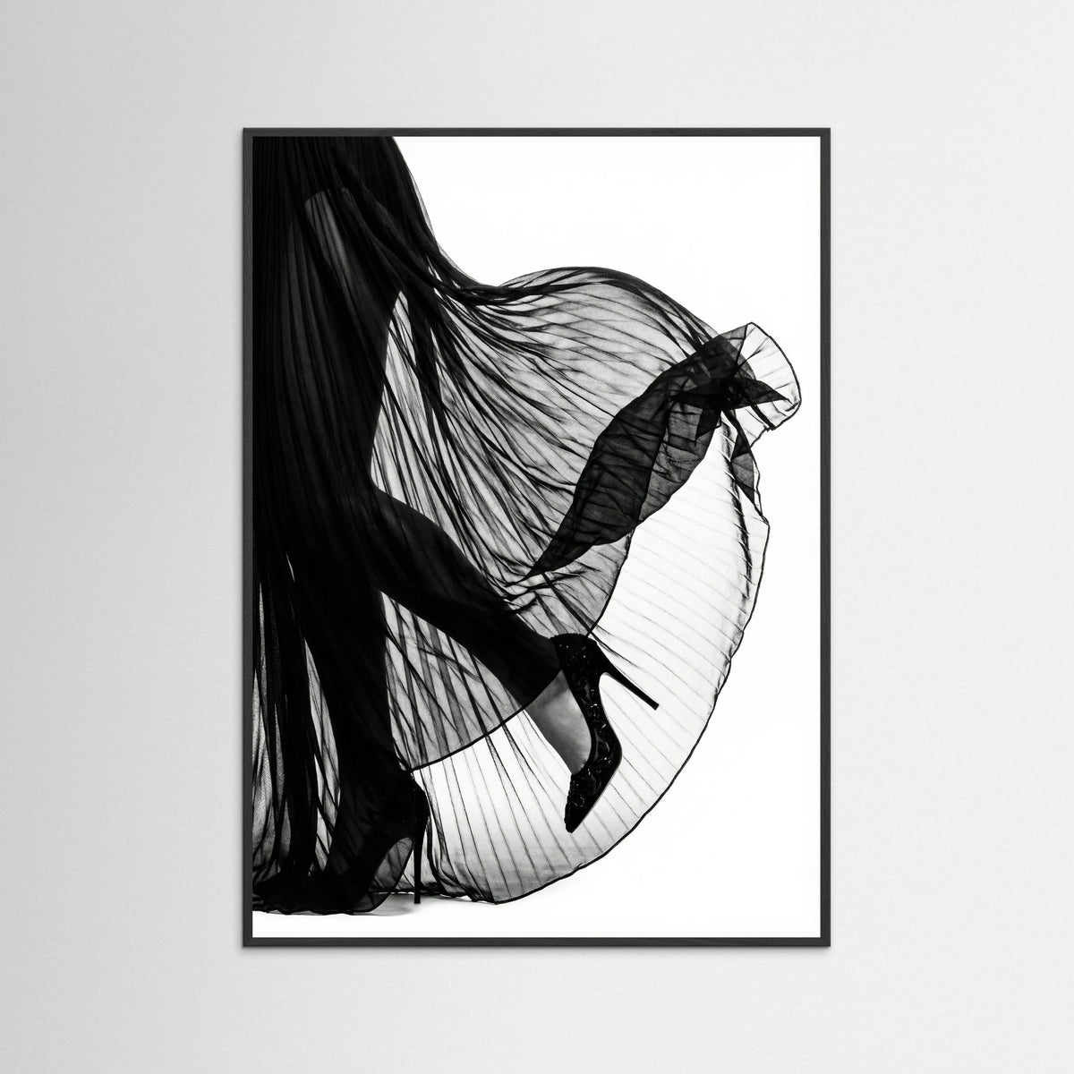 Black Wood Veiled Elegance