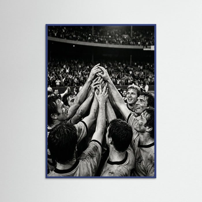 Blue Wood Champions Gaze
