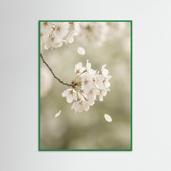 Green Wood Ethereal Bloom