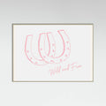 Horseshoe Wild and Free Pink Poster – plakat og kunsttryk