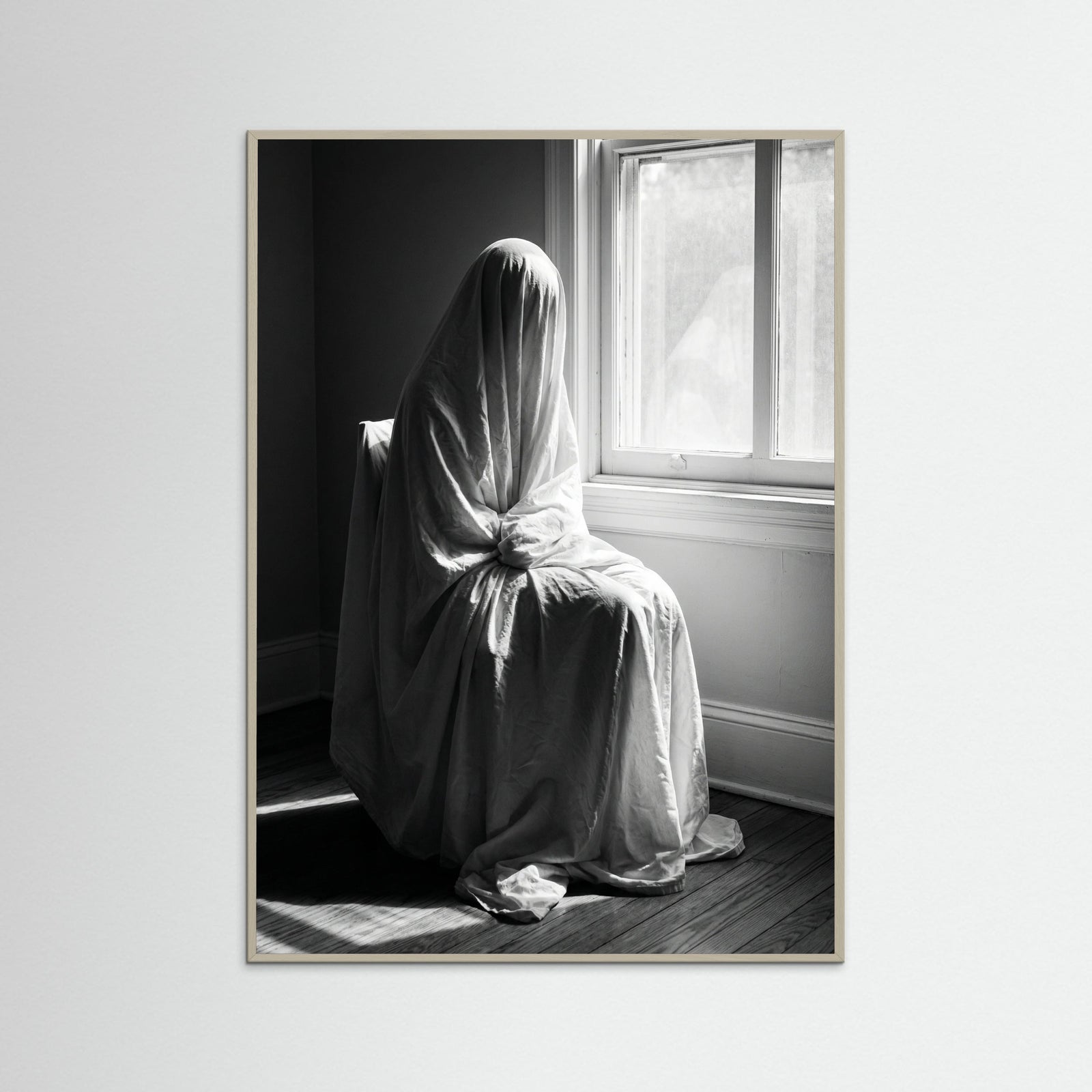 Grey Wood Intimate Pause