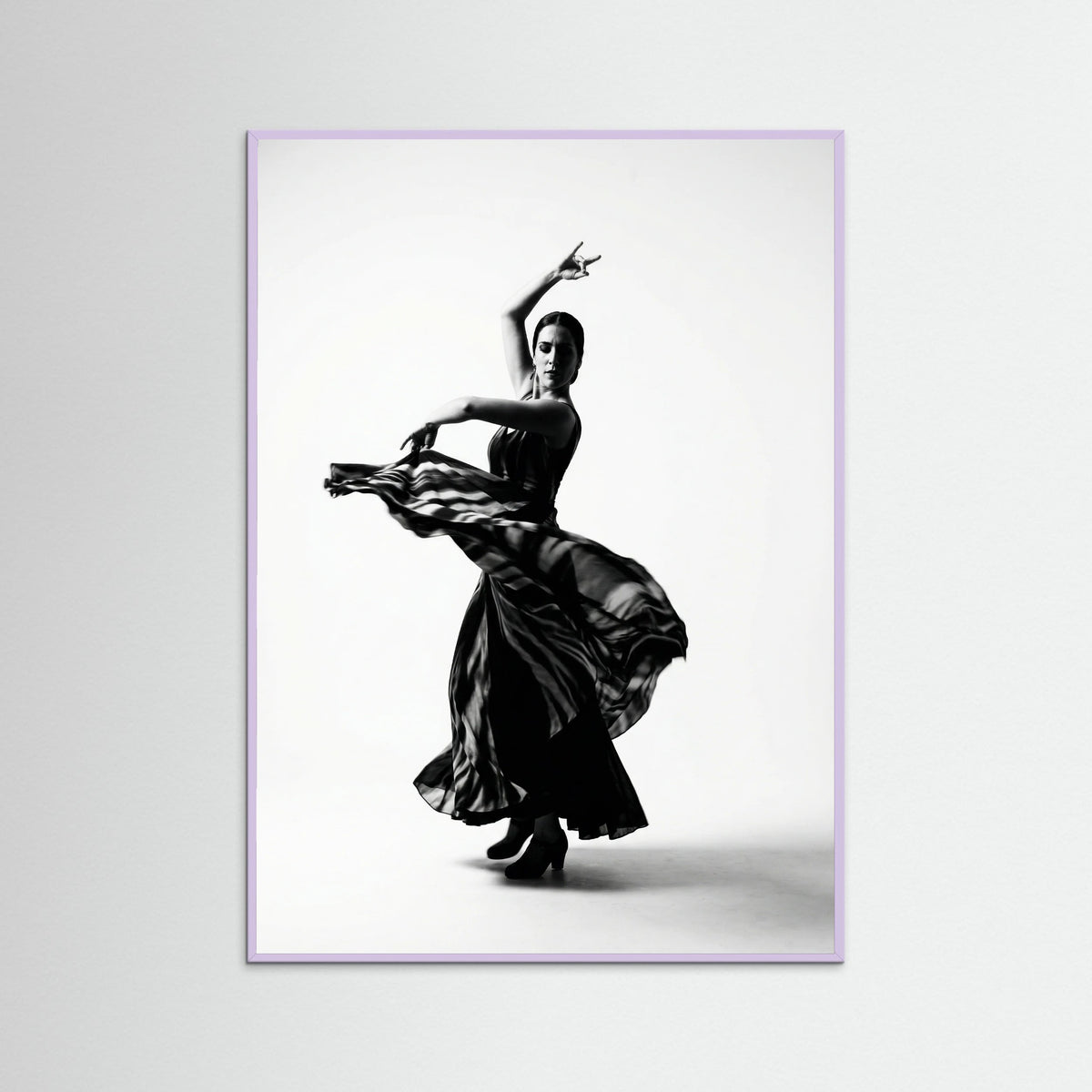 Lilac Wood Dynamic Movement