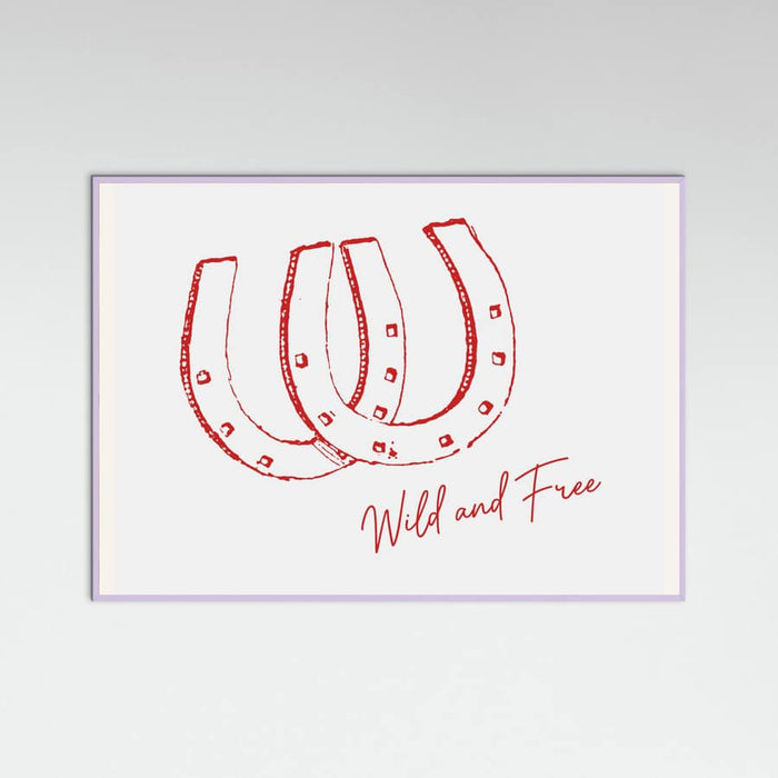 Horseshoe Wild and Free Red Poster – plakat og kunsttryk