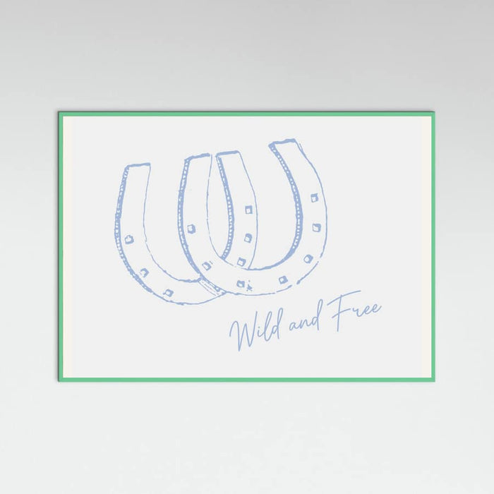 Horseshoe Wild and Free Blue Poster – plakat og kunsttryk