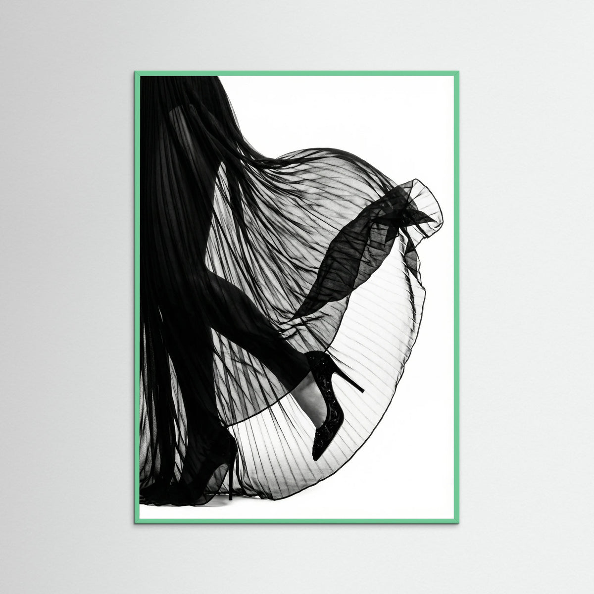 Mint Wood Veiled Elegance