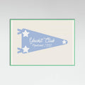 Yacht Club Blue Pennant Parchment Poster – plakat og kunsttryk