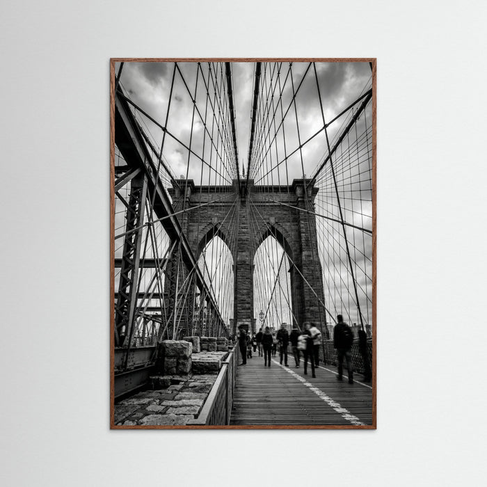 Oak Dark Manhattan Bridge View