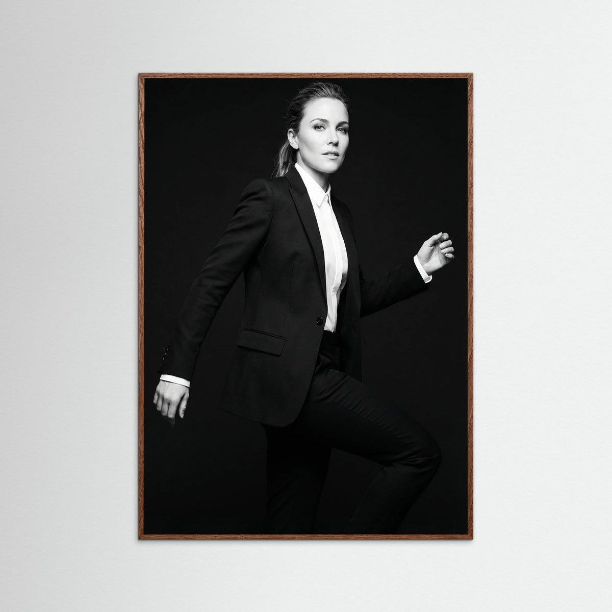 Oak Dark Monochrome Icon