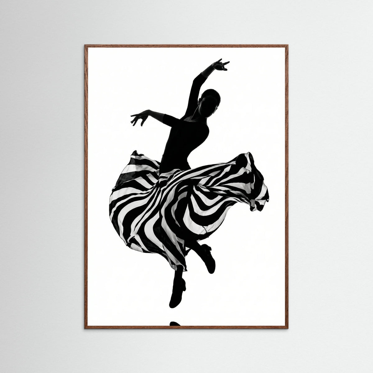 Oak Dark Striped Movement