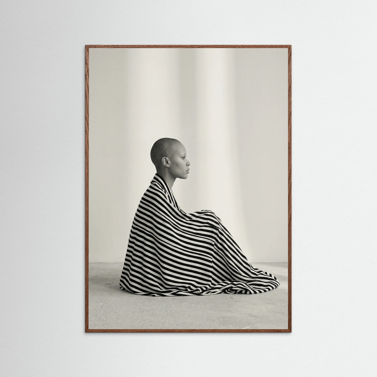 Oak Dark Striped Silhouette