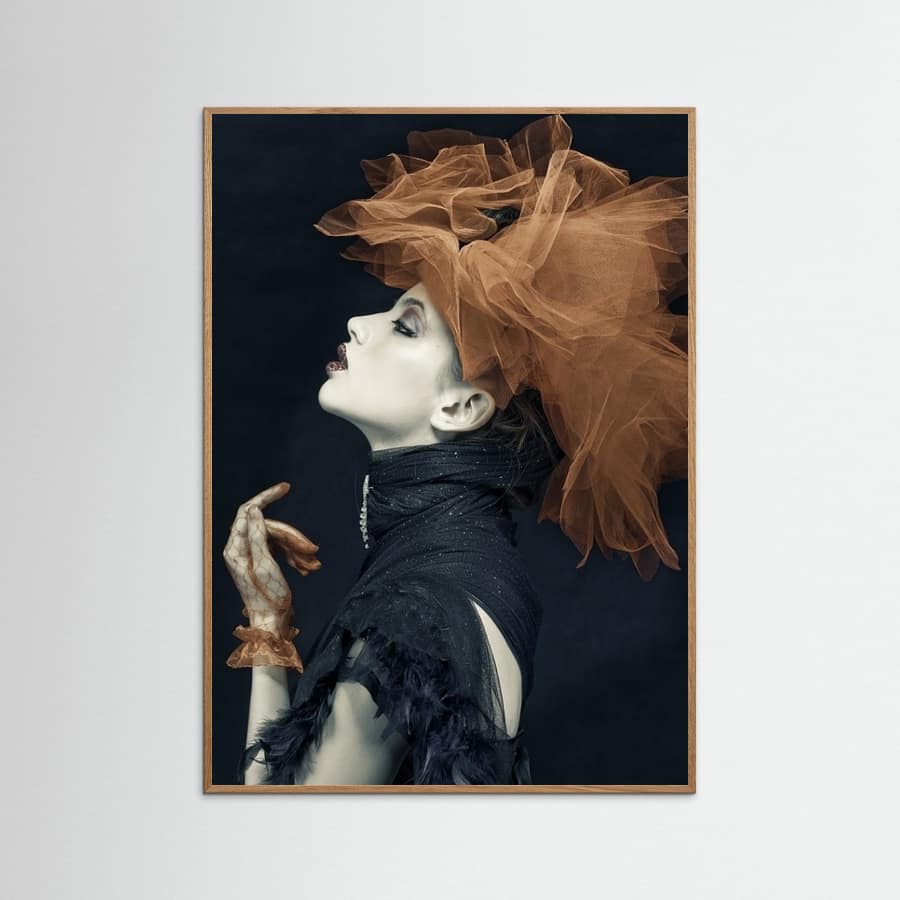 Imperious Lady -juliste
