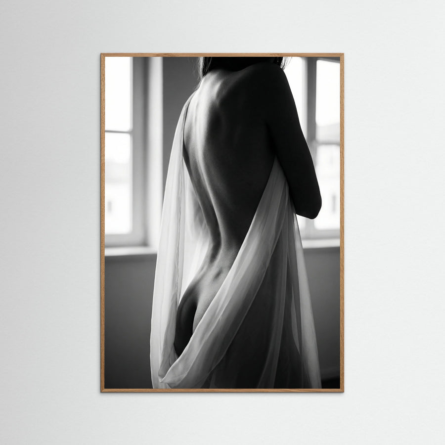 Intimate Monochrome Reveal