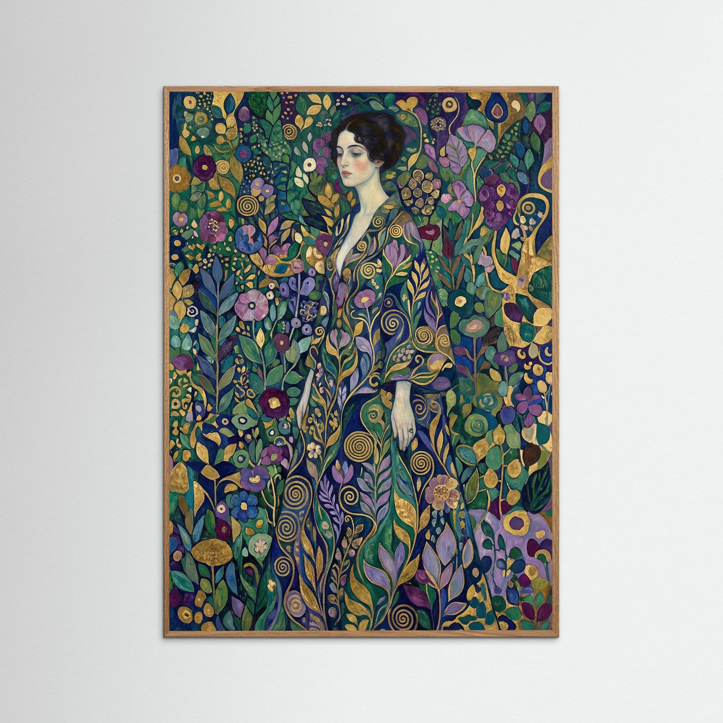 Oak Nature Patterned Embrace