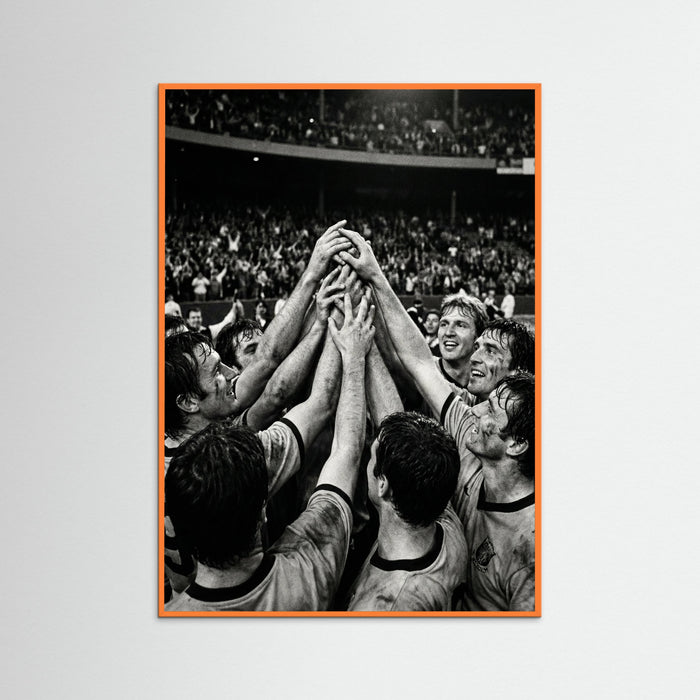 Orange Wood Champions Gaze
