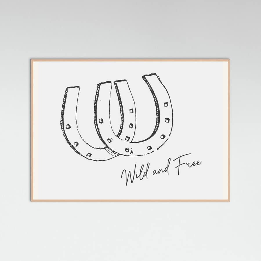 Horseshoe Wild and Free Black Poster – plakat og kunsttryk