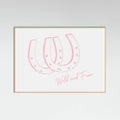 Horseshoe Wild and Free Pink Poster – plakat og kunsttryk