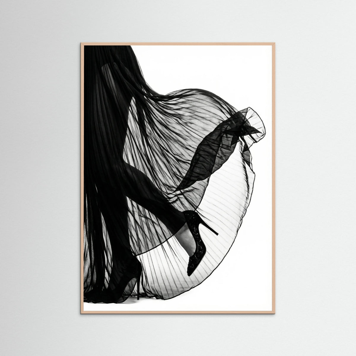 Rose Wood Veiled Elegance