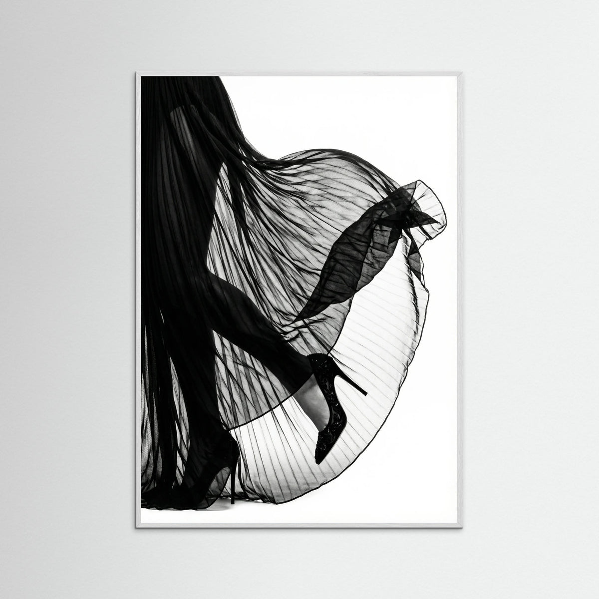 White Wood Veiled Elegance