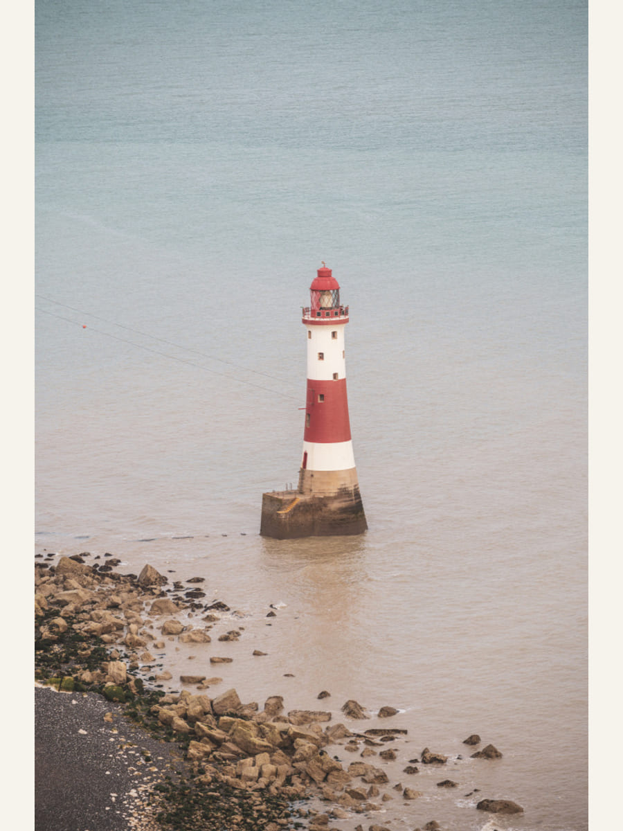 Beachy head lighthouse in England - summer nostalgic travel photography Poster – plakat og kunsttryk