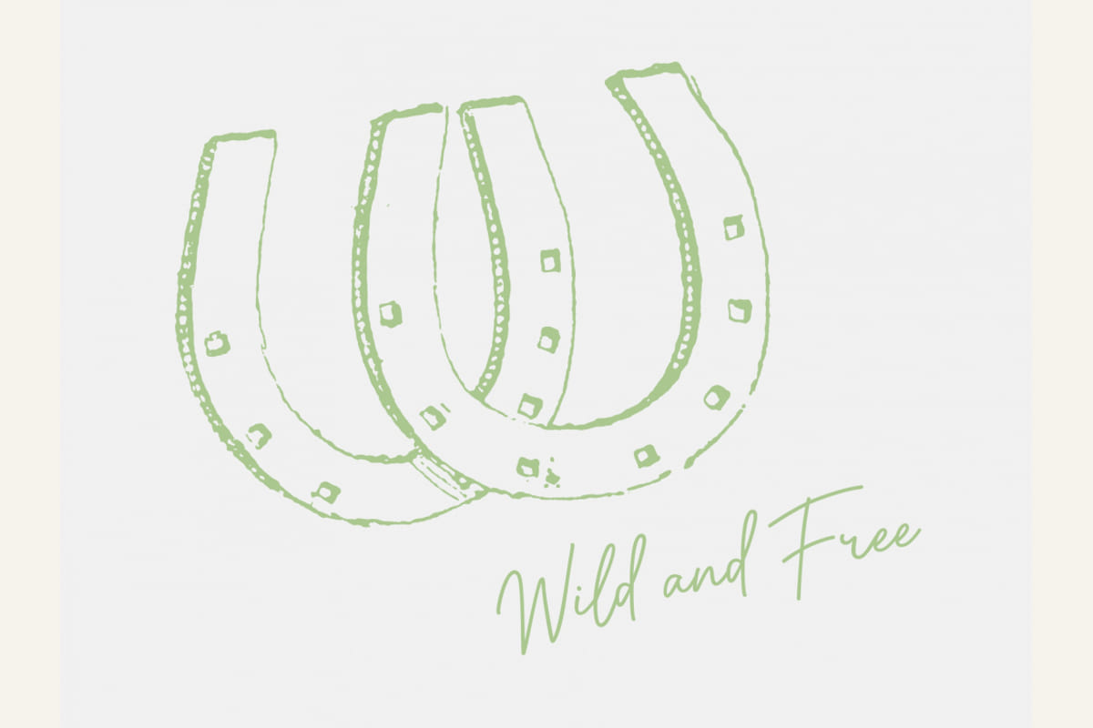 Horseshoe Wild and Free Sage Green Poster – plakat og kunsttryk